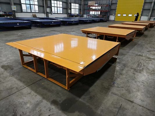 हाइड्रोलिक डॉक लॉक और लेवलर गतिशील भार 6800kg / स्थैतिक भार 13600kg