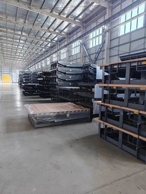 विद्युत हाइड्रोलिक लोडिंग डॉक लेवलर गतिशील भार 6800kg / स्थैतिक भार 13600kg