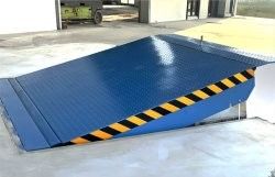 स्मार्ट समाधान हाइड्रोलिक लोडिंग डॉक लिफ्ट सुरक्षित कुशल टिकाऊ लेवलर